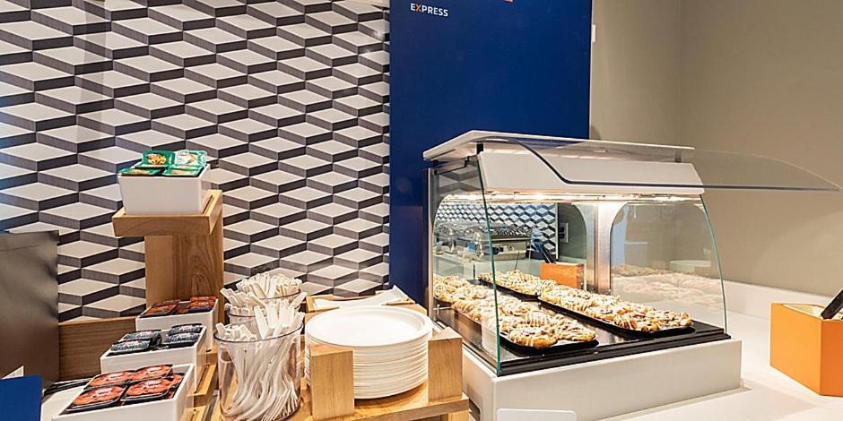 Holiday Inn Express - South Haven By Ihg Eksteriør bilde
