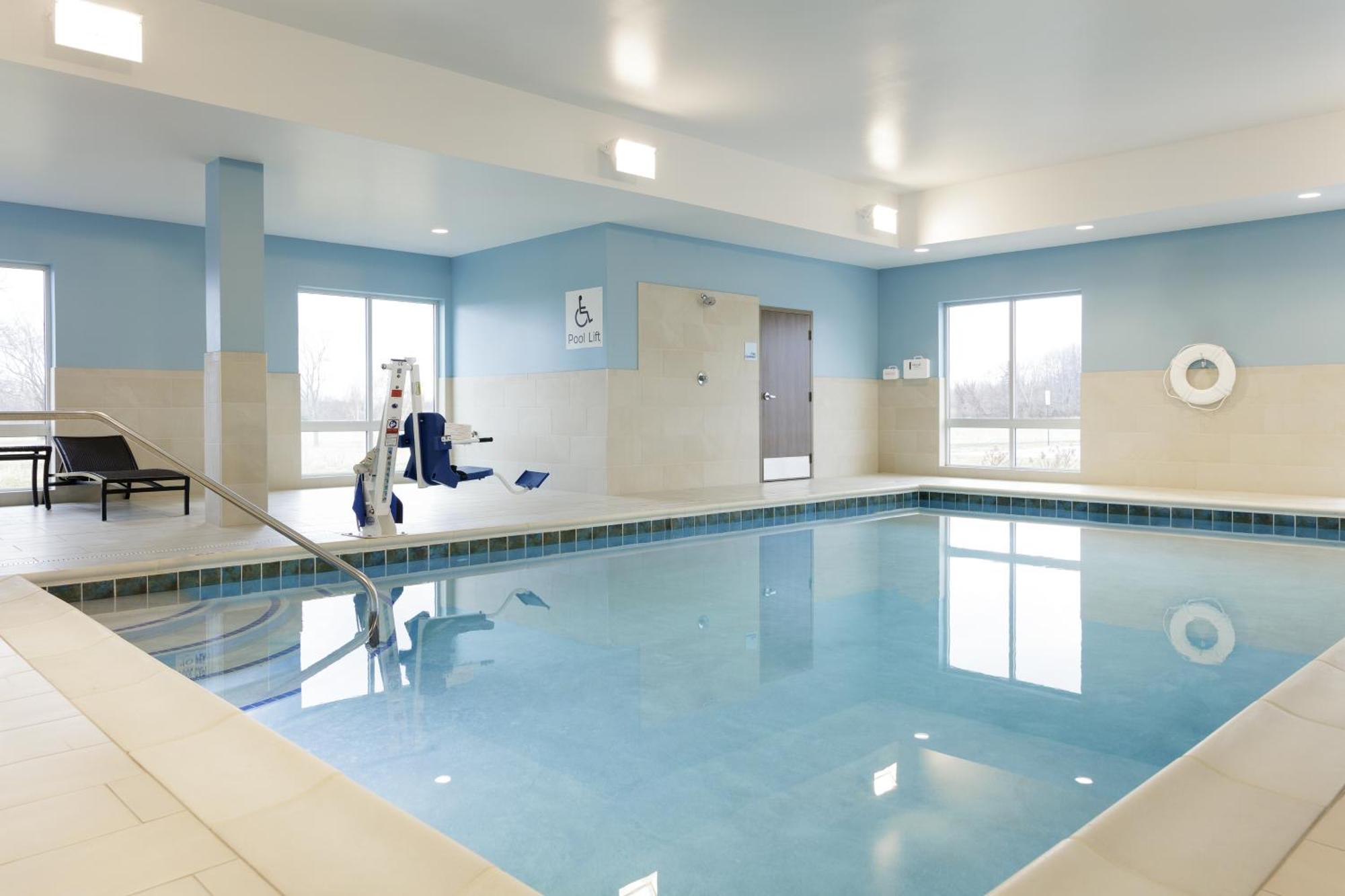 Holiday Inn Express - South Haven By Ihg Eksteriør bilde